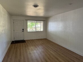 5810 Hazel Ave in Orangevale, CA - Building Photo - Building Photo