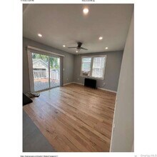 89 N Grove St in Valley Stream, NY - Foto de edificio - Building Photo