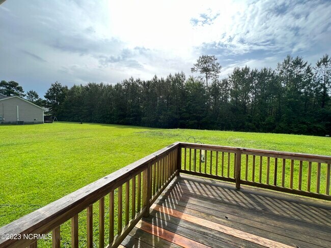 105 Gregory Dr photo'