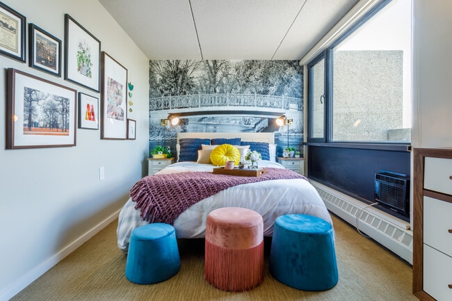 City Club Apartments Lafayette Park in Detroit, MI - Building Photo - Interior Photo