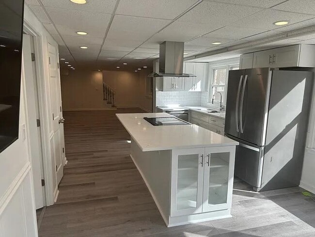 property at 260 Glen Meadow Ct