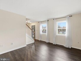 3026 Winter Pine Ct in Fairfax, VA - Building Photo