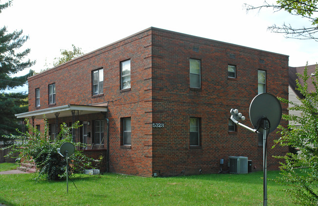 5323 Virginia Ave SE in Charleston, WV - Foto de edificio - Building Photo