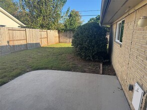 5814 Viking Dr in Houston, TX - Foto de edificio - Building Photo