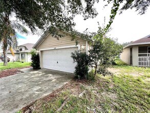 1140 Cedarwood Way in Clermont, FL - Building Photo - Building Photo