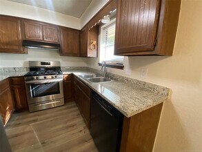 2519 E 74th Pl in Tulsa, OK - Building Photo - Building Photo