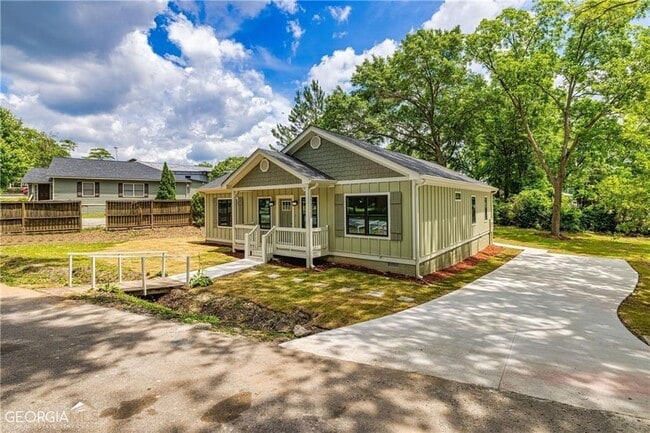 106 Maple St in Villa Rica, GA - Building Photo - Building Photo