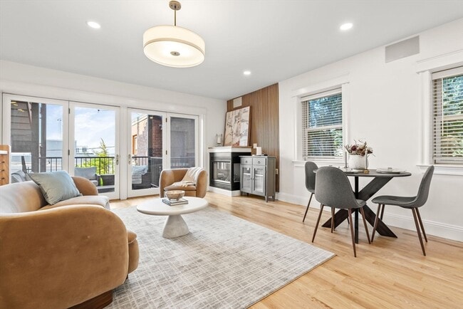 property at 53 Thomas Park