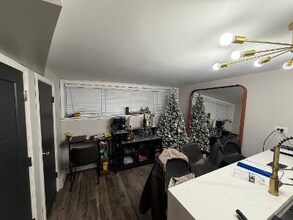 6022 S Komensky Ave, Unit Garden in Chicago, IL - Building Photo - Building Photo