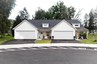 2585 Emma Ln, Unit 2585 in York, PA - Building Photo