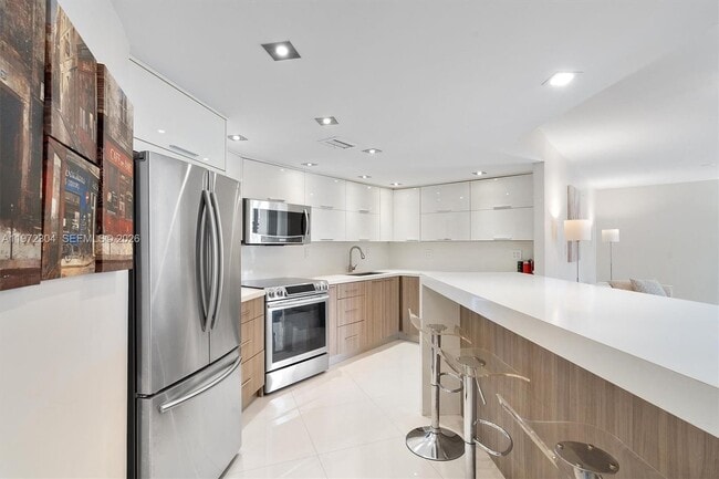 property at 600 Parkview Dr