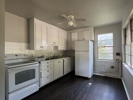 813 S Adams St in Stillwater, OK - Building Photo