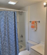 1526 Crescent St in Wenatchee, WA - Building Photo - Building Photo