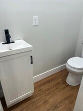 250-30 41st Dr in Queens, NY - Building Photo - Building Photo