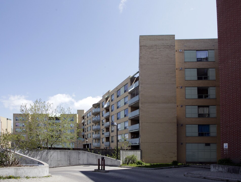 Orchard Grove Housing Co-Operative in Toronto, ON - Building Photo