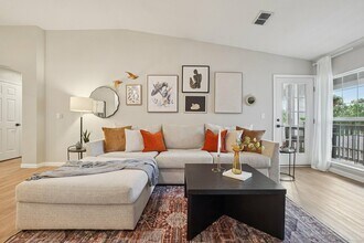 4271 S Blackhawk Cir in Aurora, CO - Building Photo - Building Photo