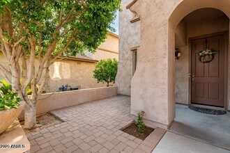 5118 W Swayback Pass in Phoenix, AZ - Building Photo - Building Photo
