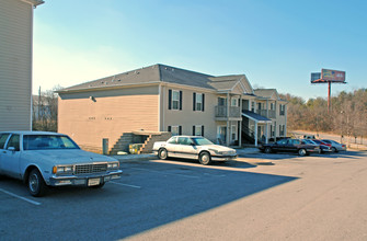 Dunhill Apartments in Knoxville, TN - Foto de edificio - Building Photo