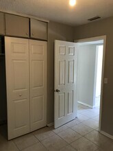 2524 Red Robin Dr E in Jacksonville, FL - Building Photo - Building Photo