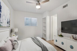 Aster on University in Mesa, AZ - Foto de edificio - Building Photo