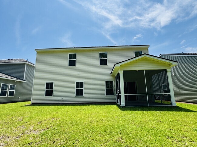 114 Kingswood Ter in Bloomingdale, GA - Building Photo - Building Photo