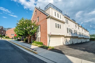 3316 Kemper Rd in Arlington, VA - Building Photo - Building Photo