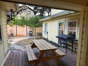 311 Le Grande Ave in Austin, TX - Building Photo - Building Photo