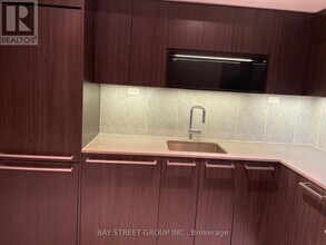 70 Queens Wharf Rd in Toronto, ON - Building Photo - Building Photo