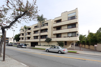 Olympic Villa in Los Angeles, CA - Building Photo - Building Photo