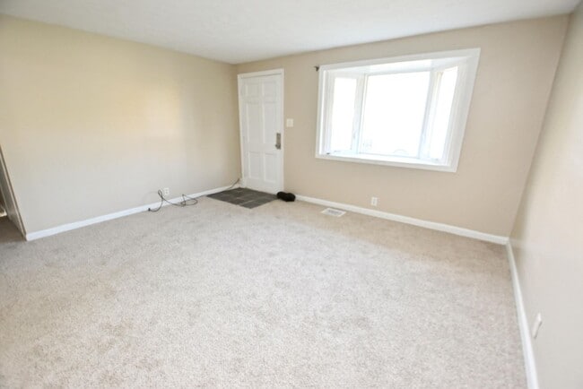 820 Lancaster Dr in South Bend, IN - Building Photo - Building Photo