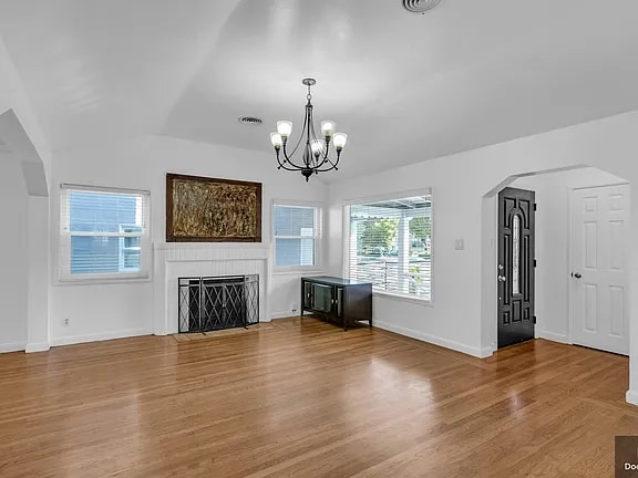 property at 613 S 26th St