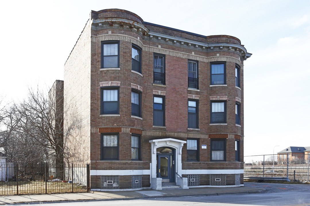 139-141 W Marquette Rd in Chicago, IL - Foto de edificio