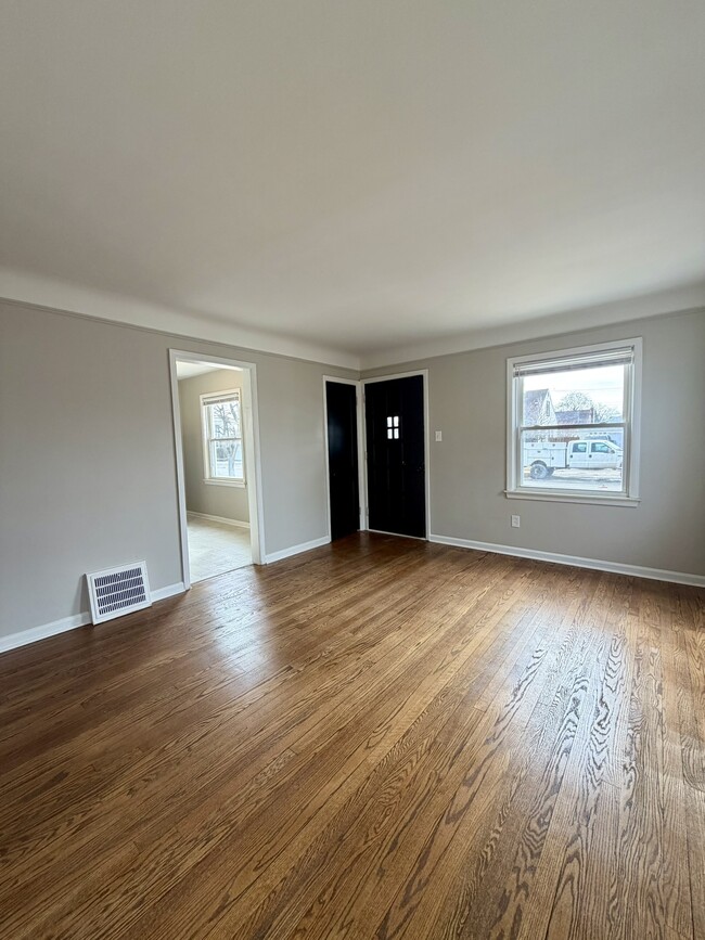 1400 Capitol Ave in Lincoln Park, MI - Building Photo - Building Photo