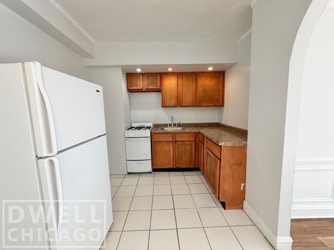 2341 N Commonwealth Ave, Unit #412 Studio