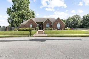 6191 Ivy Trails Dr in Olive Branch, MS - Building Photo