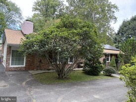 9464 Seven Locks Rd in Bethesda, MD - Building Photo