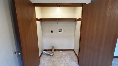 4351 Angela Ct in Schenectady, NY - Building Photo - Building Photo
