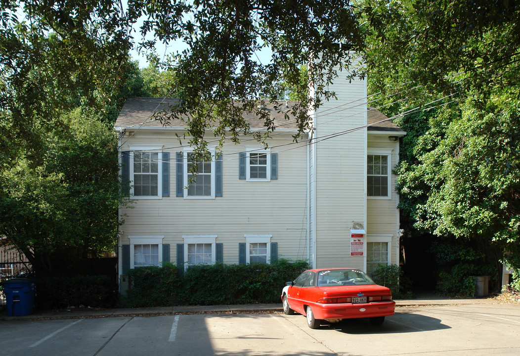 6030 Lewis St in Dallas, TX - Foto de edificio