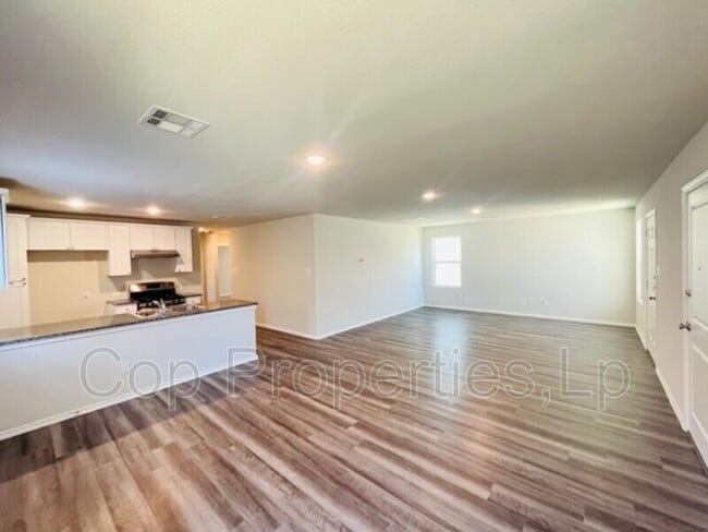 9015 Little Hoss in Converse, TX - Building Photo - Building Photo