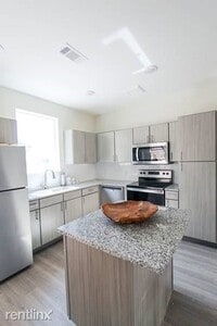 1202 W Whitestone Blvd photo'