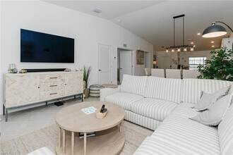 5433 Double Eagle Cir, Unit 805 in Ave Maria, FL - Building Photo - Building Photo