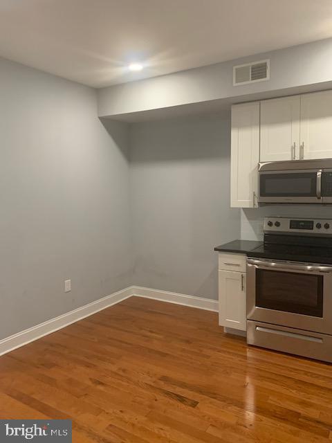 3538 Wharton St-Unit -3RD FL in Philadelphia, PA - Foto de edificio - Building Photo