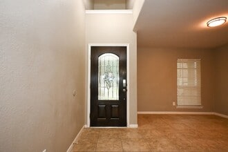 9952 Morgan Creek Ln, Unit 105 in Brookshire, TX - Building Photo - Building Photo