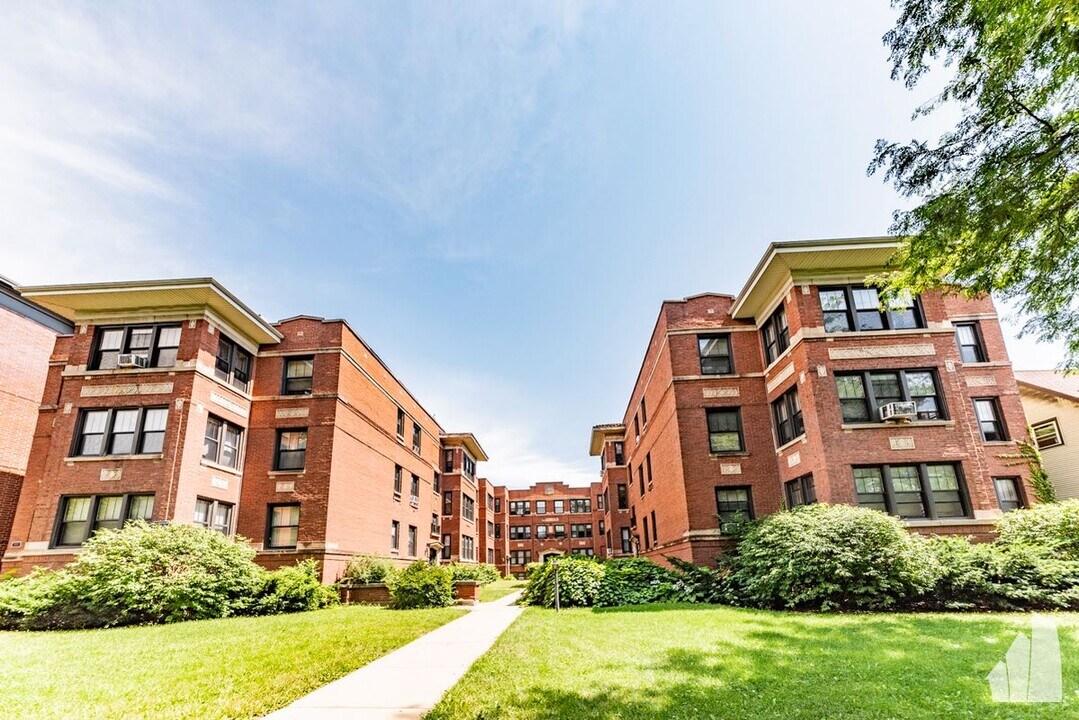 3925 N Keeler Ave in Chicago, IL - Building Photo