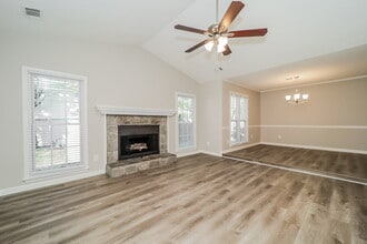 2712 Horseshoe Creek Dr in Marietta, GA - Foto de edificio - Building Photo