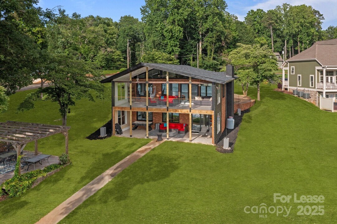 4159 Todd St in Lake Norman of Catawba, NC - Building Photo