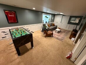 676 E Howard Dr, Unit Basement Apartment in Sandy, UT - Foto de edificio - Building Photo