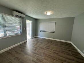 4300 Sea Grape Dr in Lauderdale-by-the-Sea, FL - Building Photo - Interior Photo