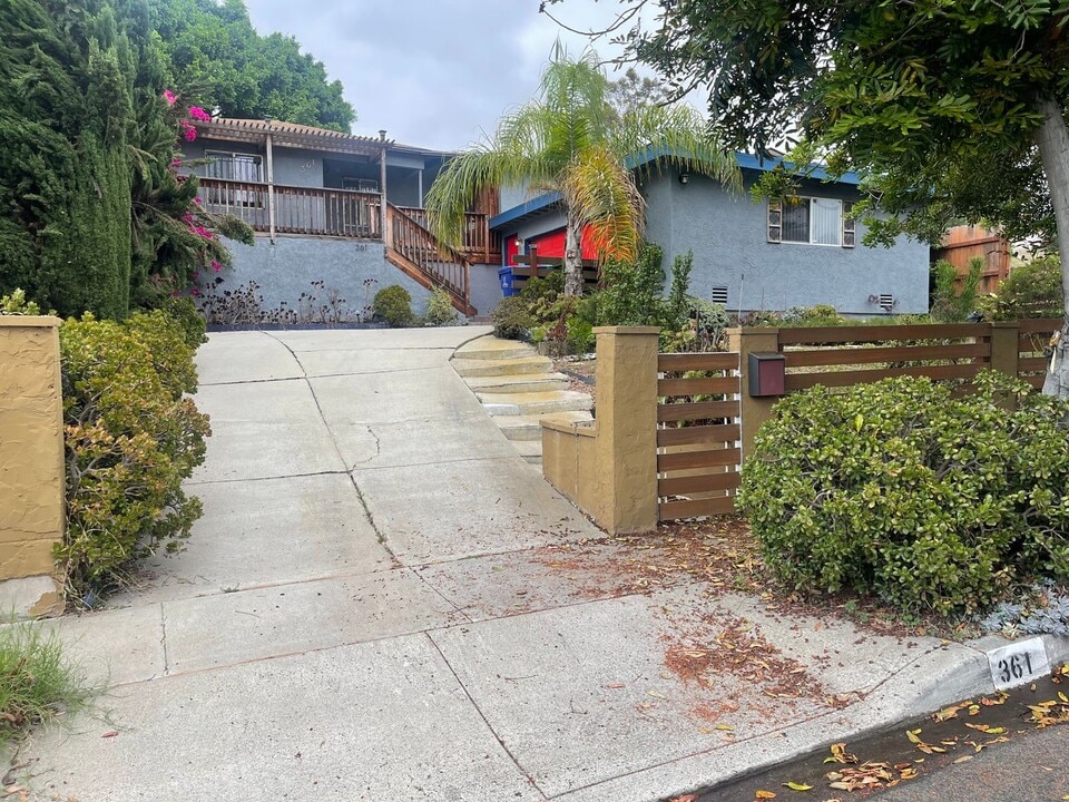 361 69th St in San Diego, CA - Building Photo