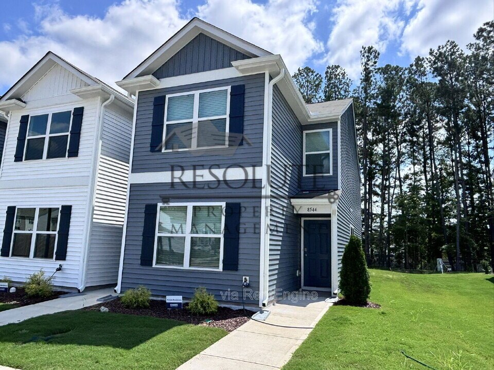 8544 Beckett Chase Wy in Raleigh, NC - Building Photo